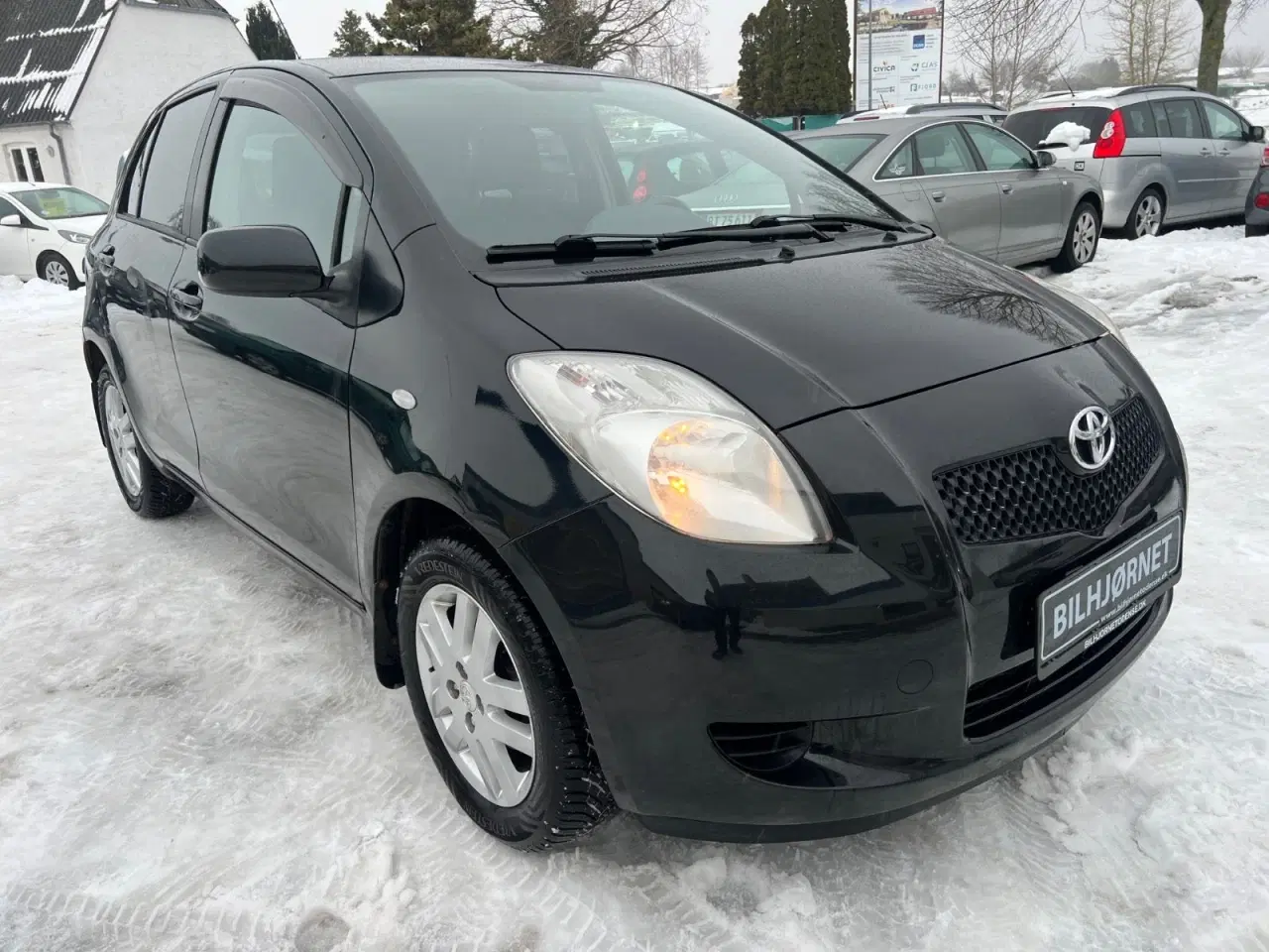 Billede 2 - Toyota Yaris 1,3 Luna