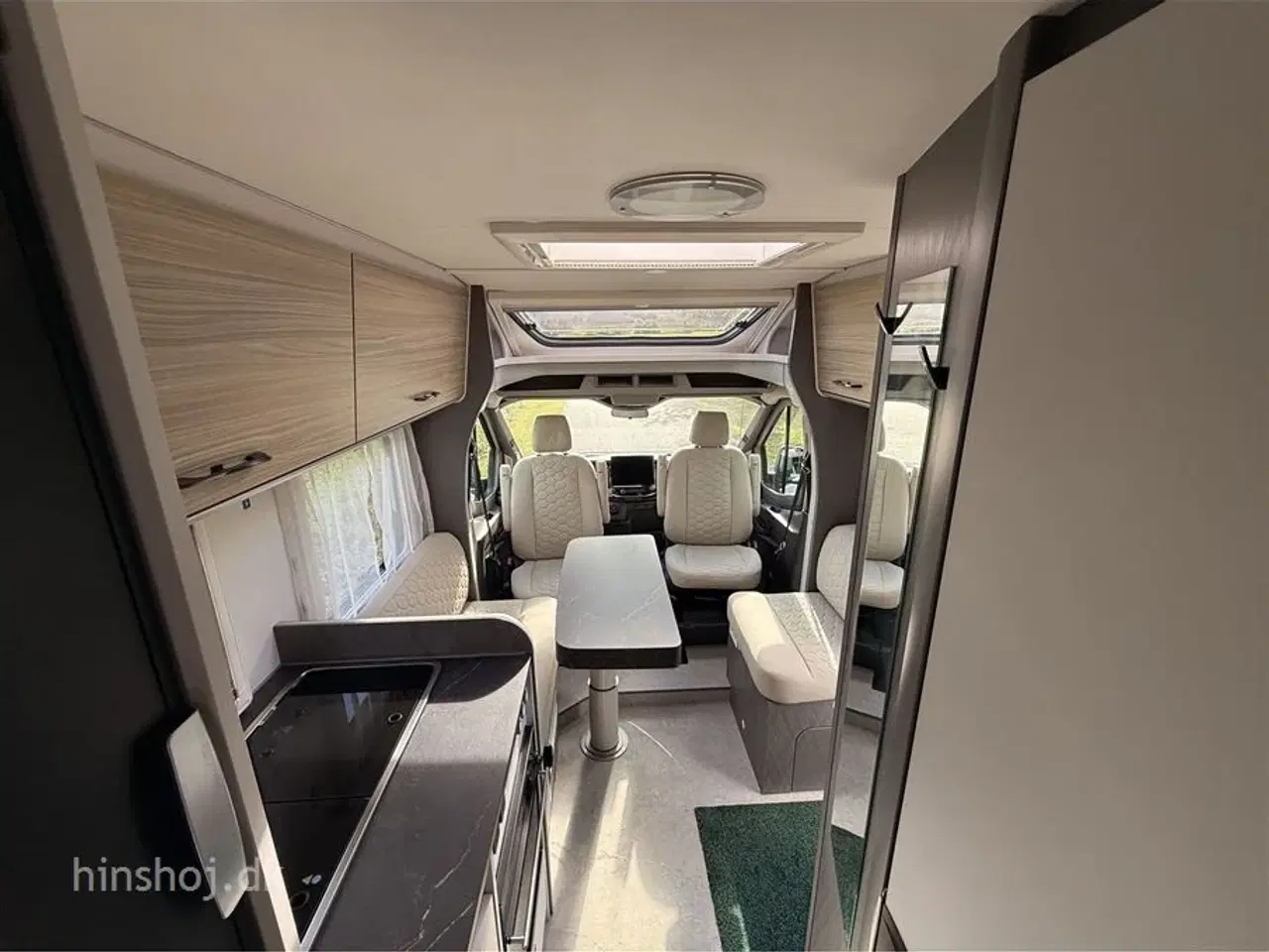 Billede 10 - 2026 - Etrusco V 6.8 SCF Scandic Edition Aut.   Lækker Autocamper med automatgear og face to face siddegruppe fra Hinshøj Caravan.