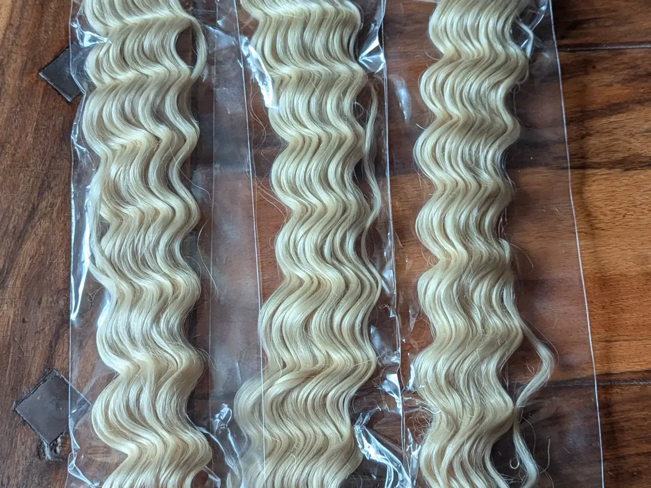 Billede 10 - 3 bundter blonde human hair deep wave 76 cm