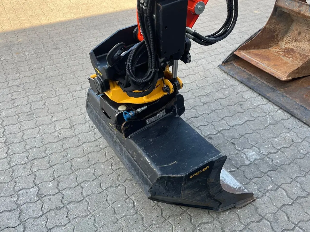 Billede 9 - Kubota kx027-4 Engcon rotortilt, Centralsmørring mm.