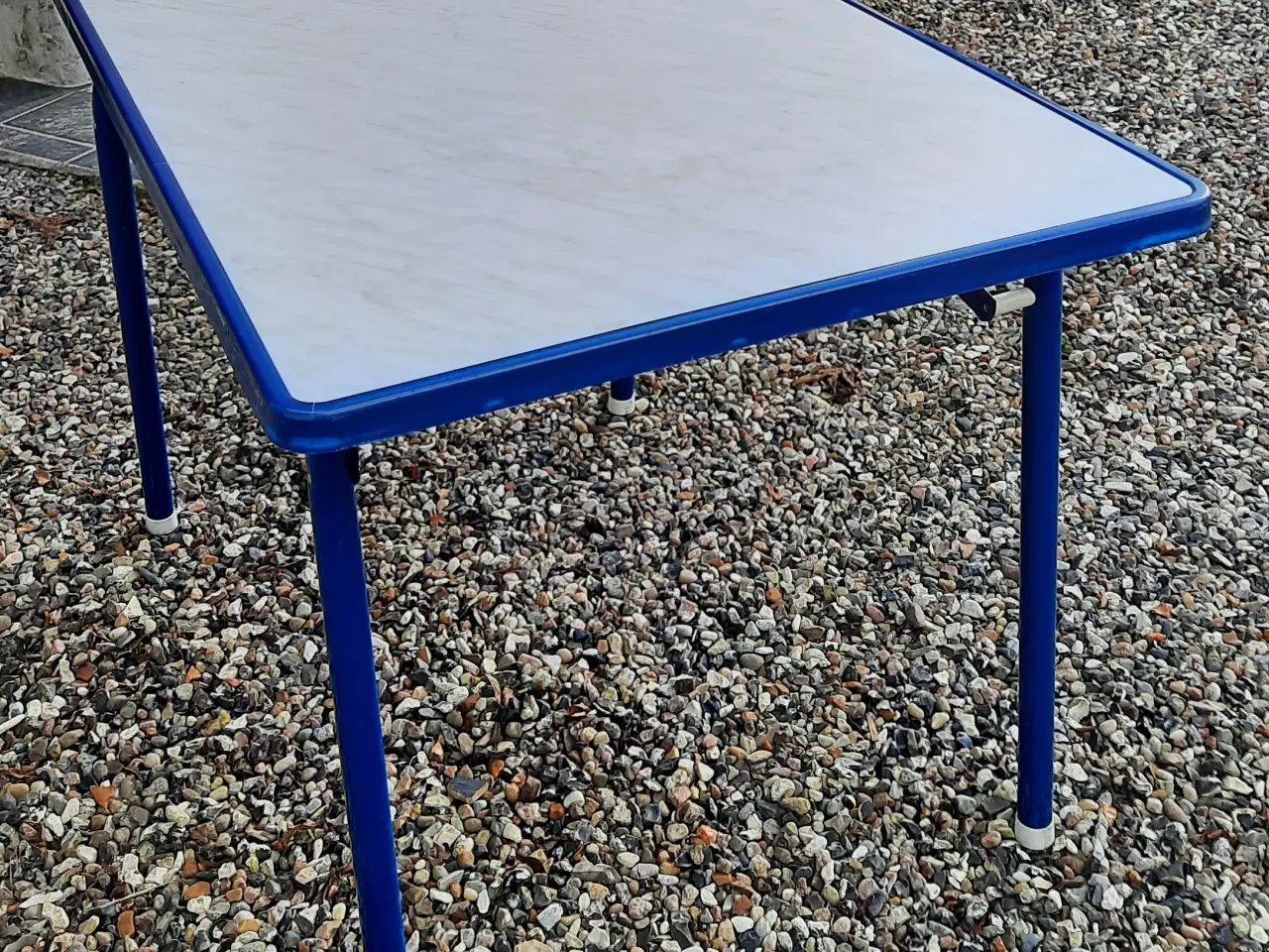 Billede 2 - Campingbord 70 x 110 cm.