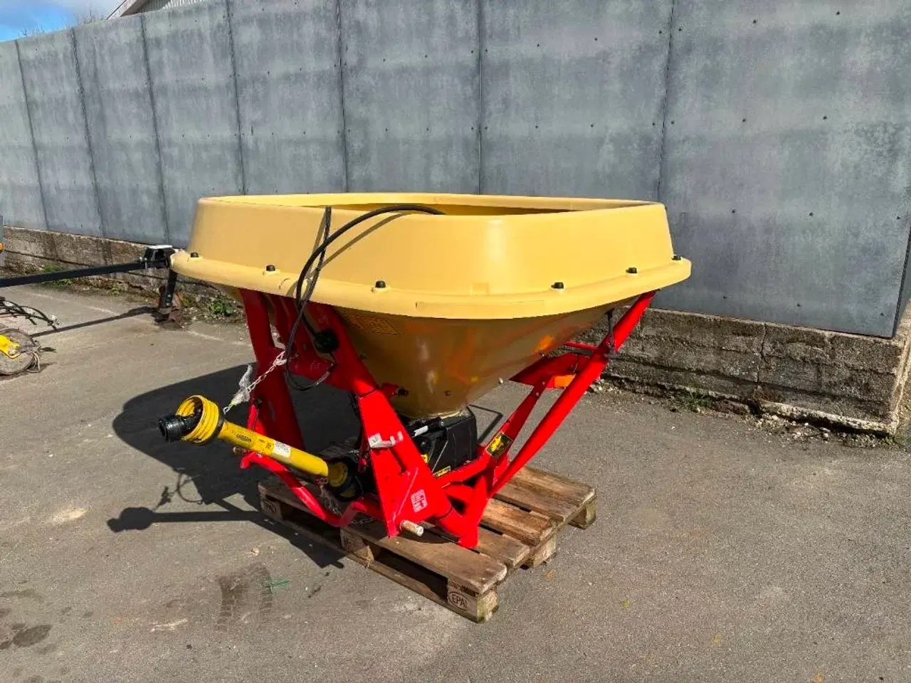 Billede 1 - - - - Kverneland PS604