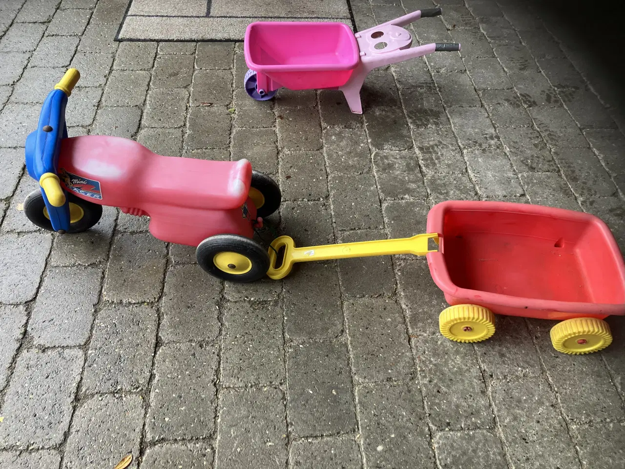 Billede 3 - Cykler, cykelhjelme, løbescooter, trækvogn