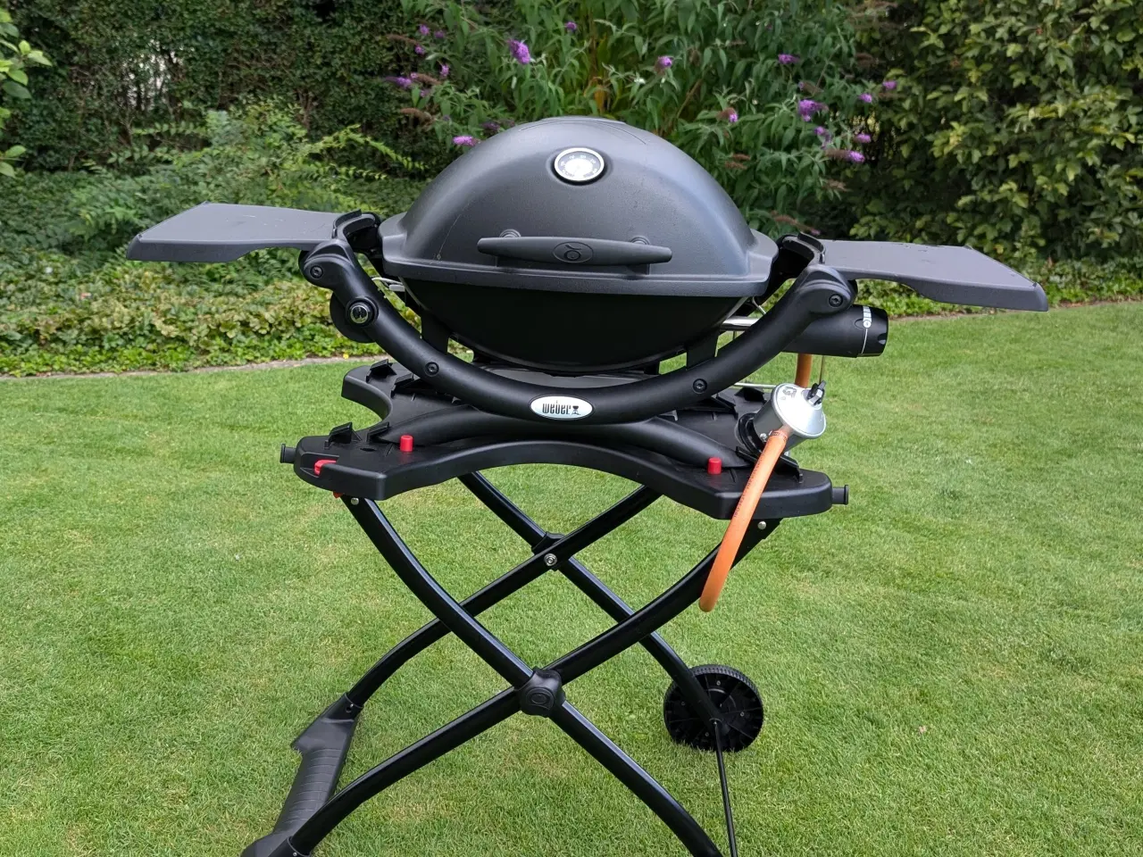 Billede 1 - Weber grill 2200 med bord