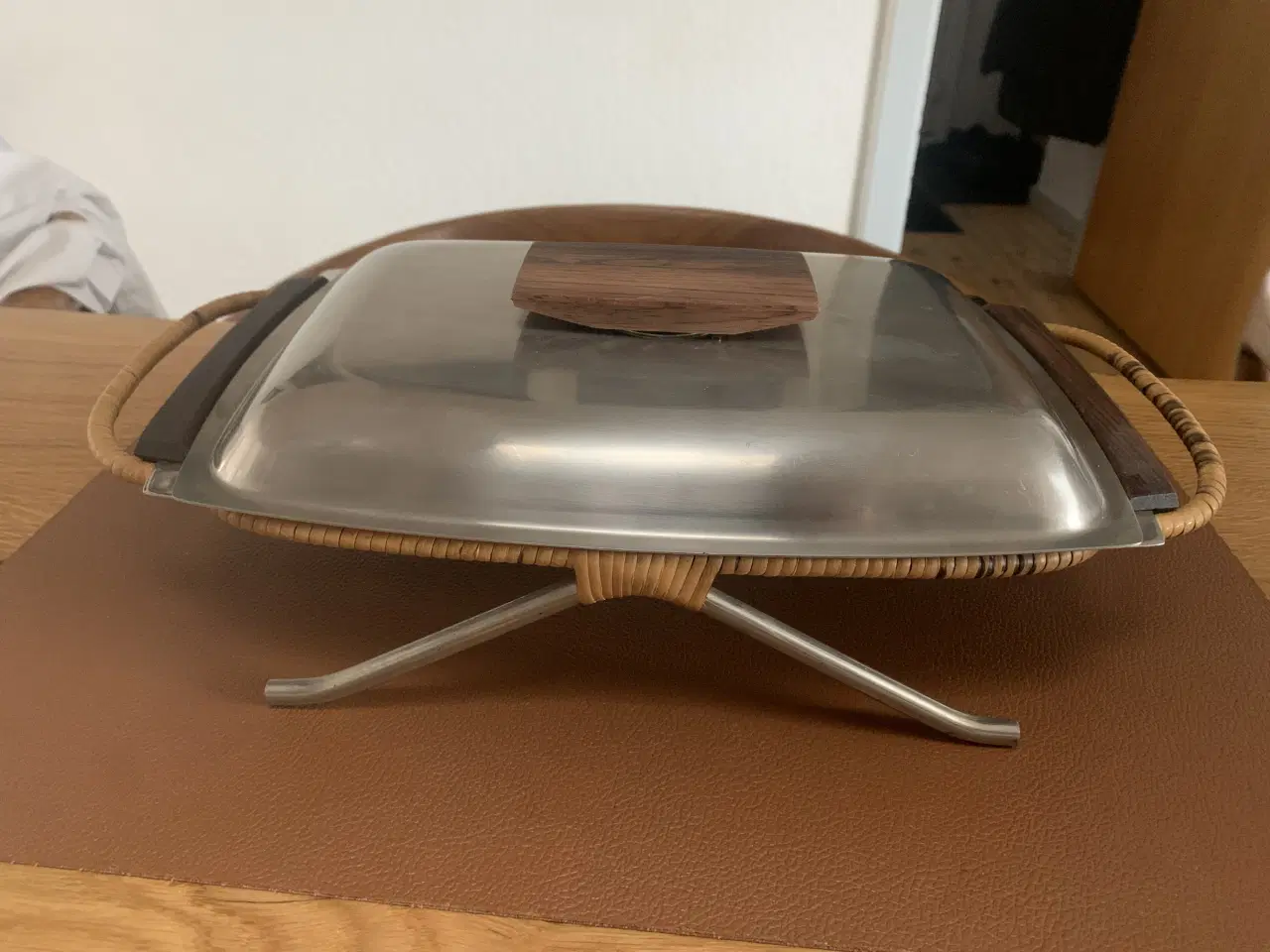 Billede 1 - Lundtofte lågfad inddelt.