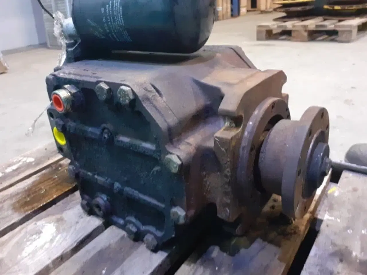 Billede 13 - Dronningborg D9000 Hydrostatpumpe 45163000