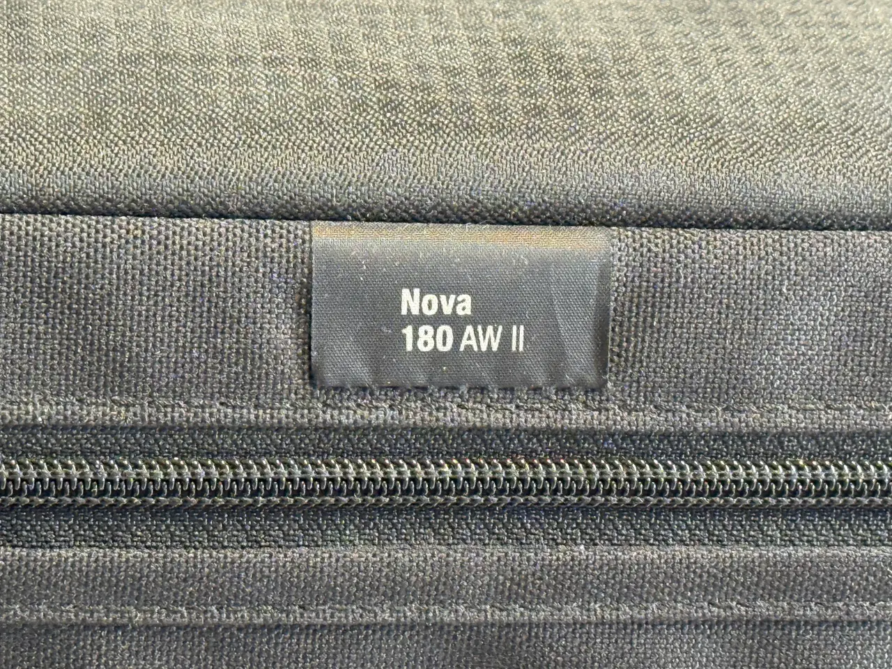 Billede 3 - Lowepro Nova 180 AW II kamerataske i sort 