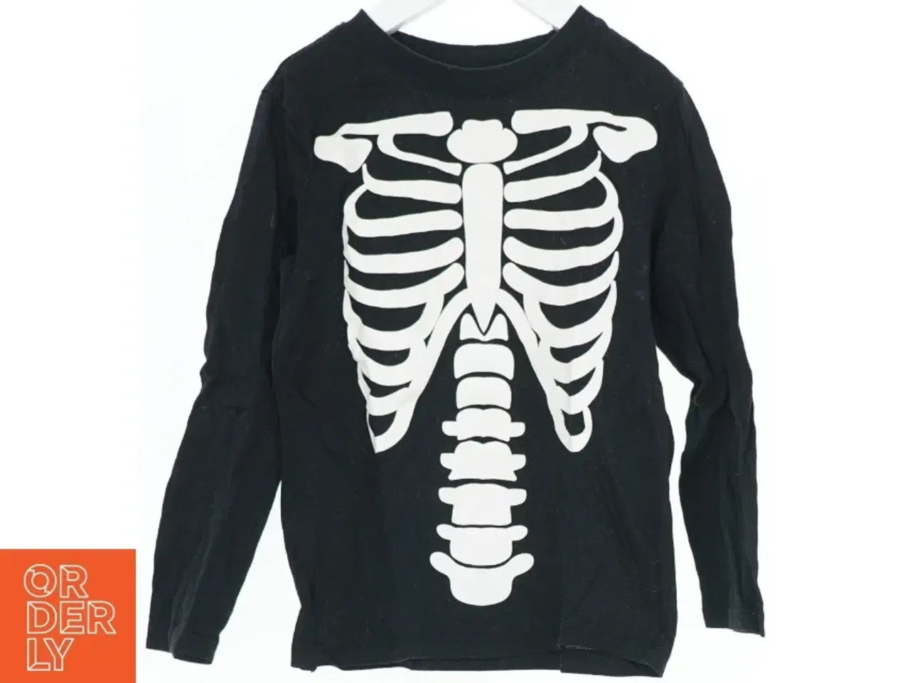 Billede 1 - Langærmet trøje med skeletmotiv fra H&M (str. 116)