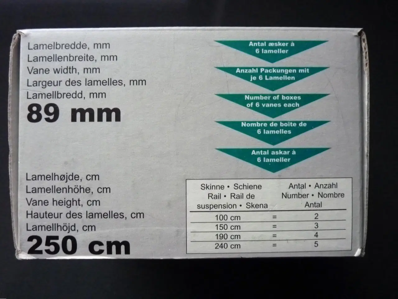 Billede 5 - Debel løse lameller, hvide. Måler 8,9x250 cm.