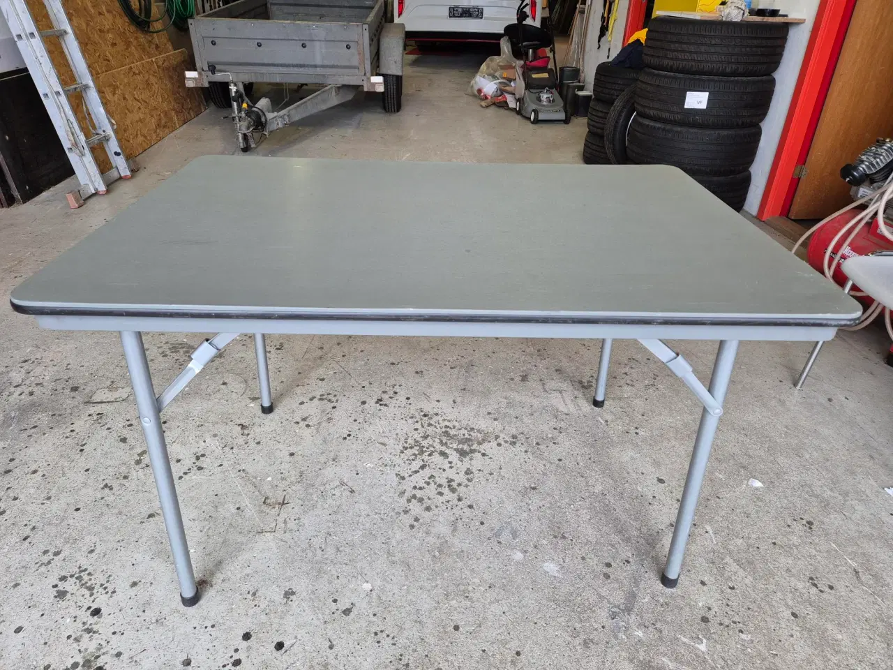 Billede 1 - Campingbord i fin stand