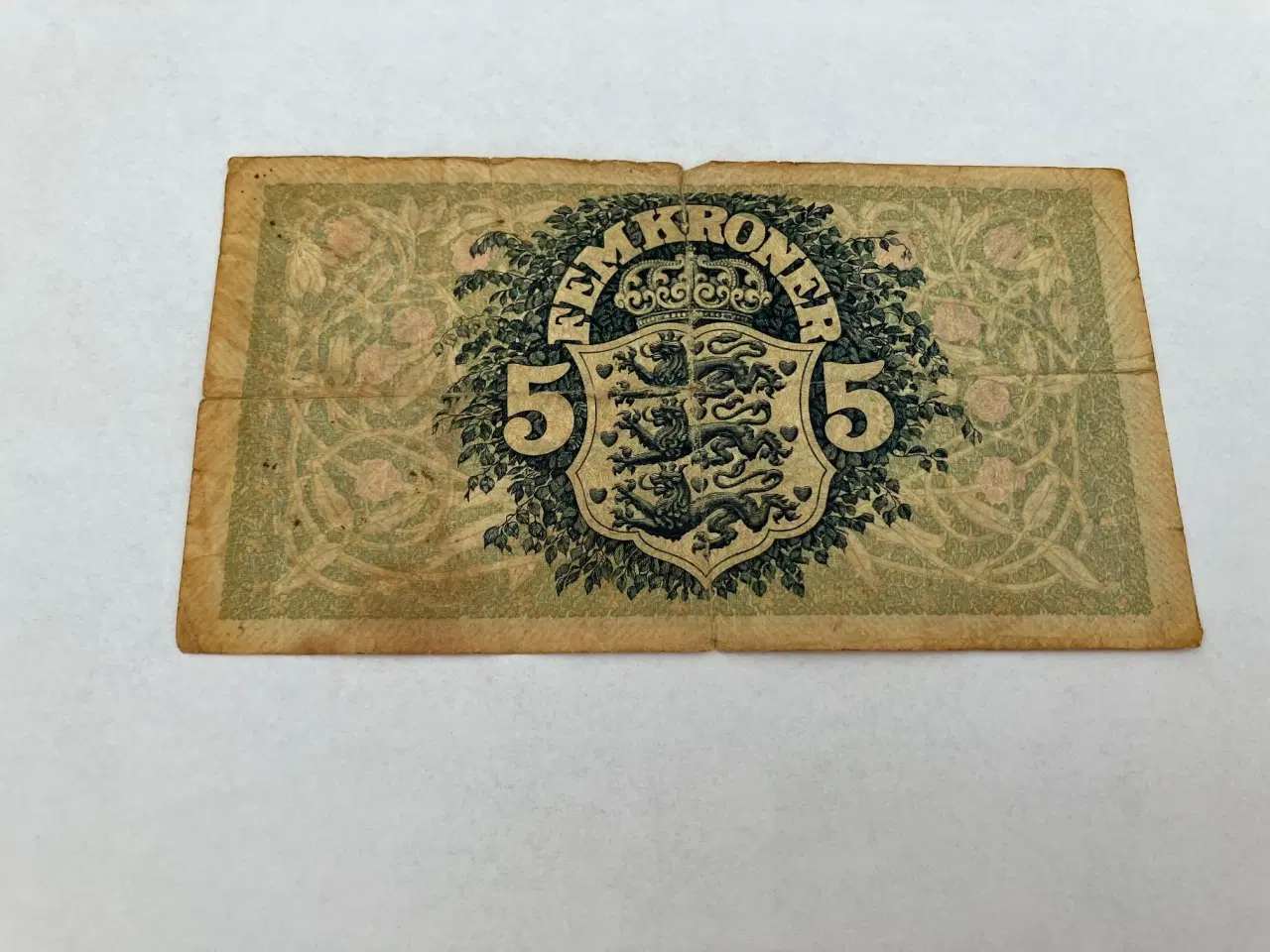 Billede 2 - 5 Kroner 1942 J - Dårlig stand