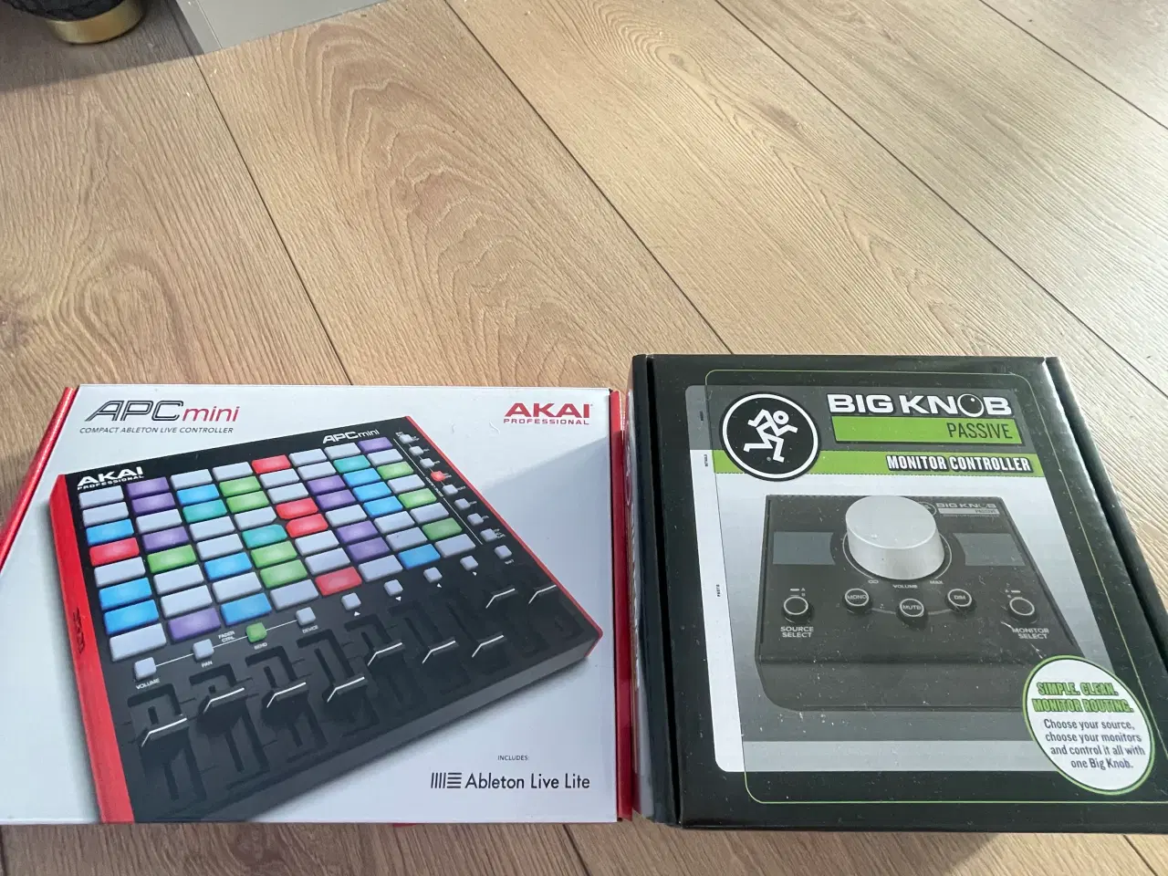 Billede 1 - AKAI DrumPad / BIG.KNOP Monitor CT
