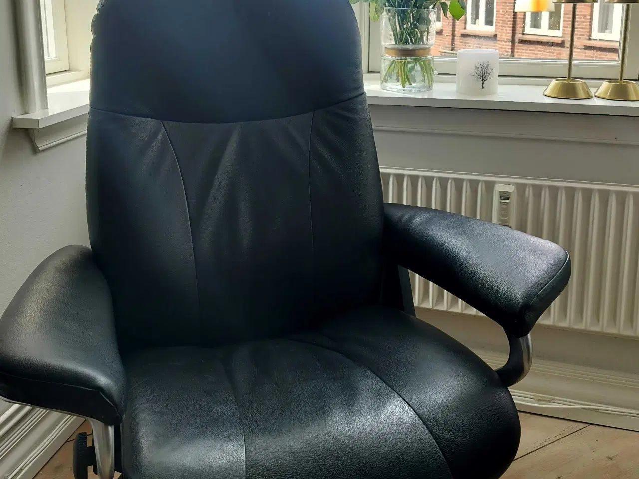 Billede 1 - Stressless lænestol i læder  (Magic Signature Medi