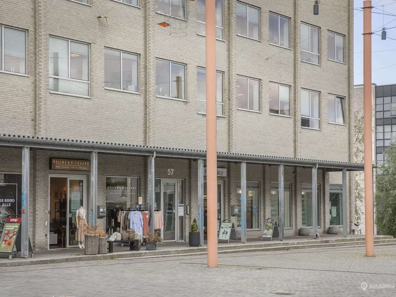 Billede 16 - Lyst og rummeligt kontor/klinik på 620 m² ved Trekroner Station