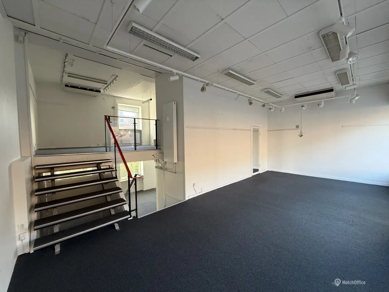 Billede 5 - CENTRALT BELIGGENDE LEJEMÅL PÅ CENTRUMGADEN UDLEJES