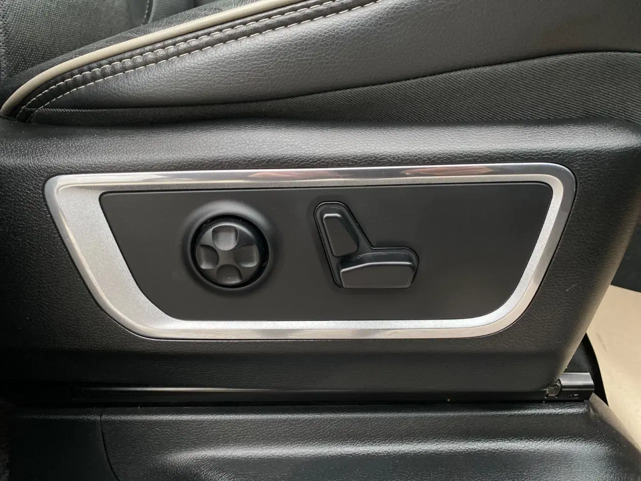 Billede 19 - Dodge RAM 1500 5,7 V8 Hemi Laramie aut.