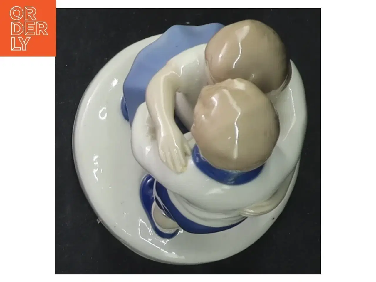 Billede 4 - Porcelæns figur (str. 15 cm)