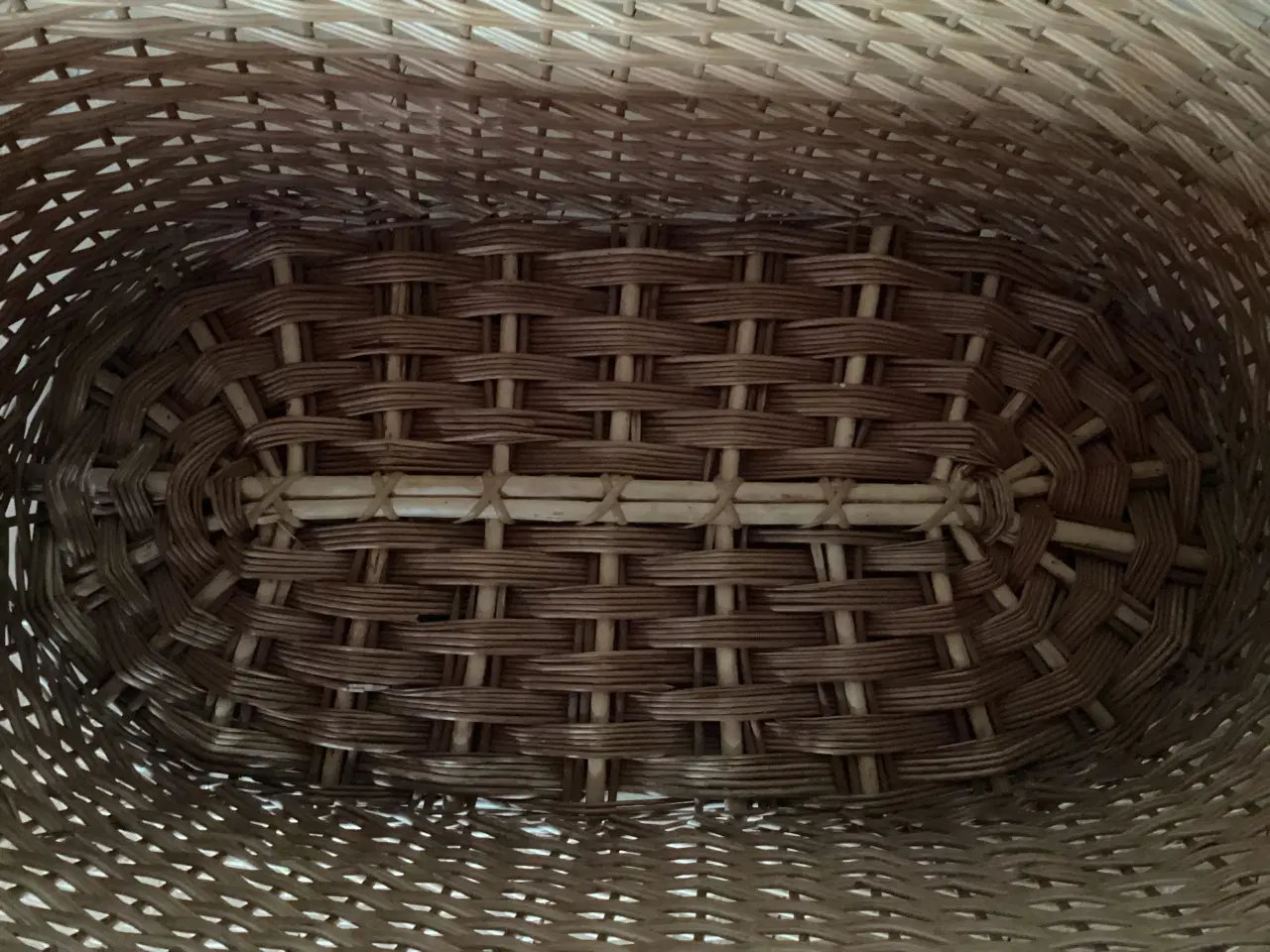 Billede 4 - Stor kurv af pileflet