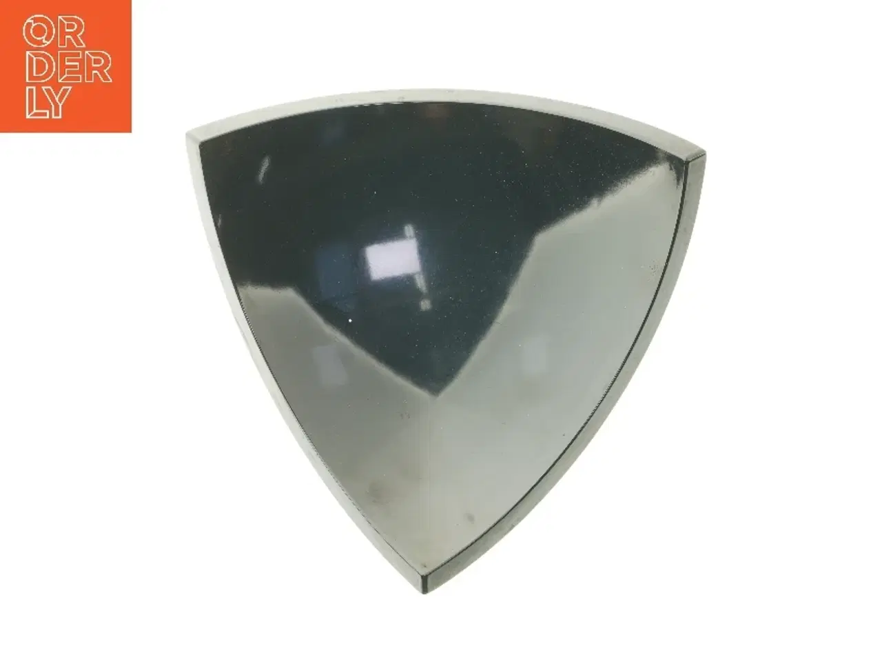 Billede 1 - Trekantet sort designer fad fra Hvalsø Copenhagen (str. Ø 35 cm)