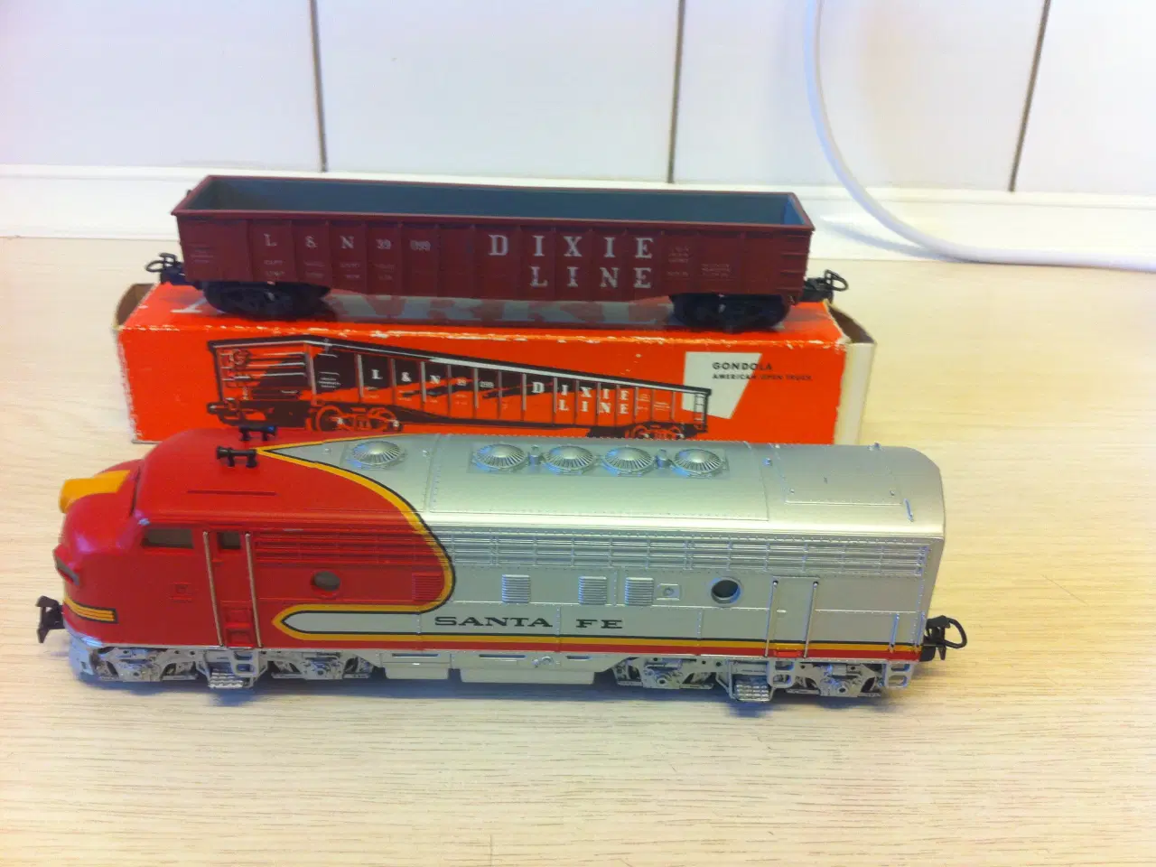 Billede 2 - Märklin 4060 Santa FE F7 Dummy + 4575 Gondola