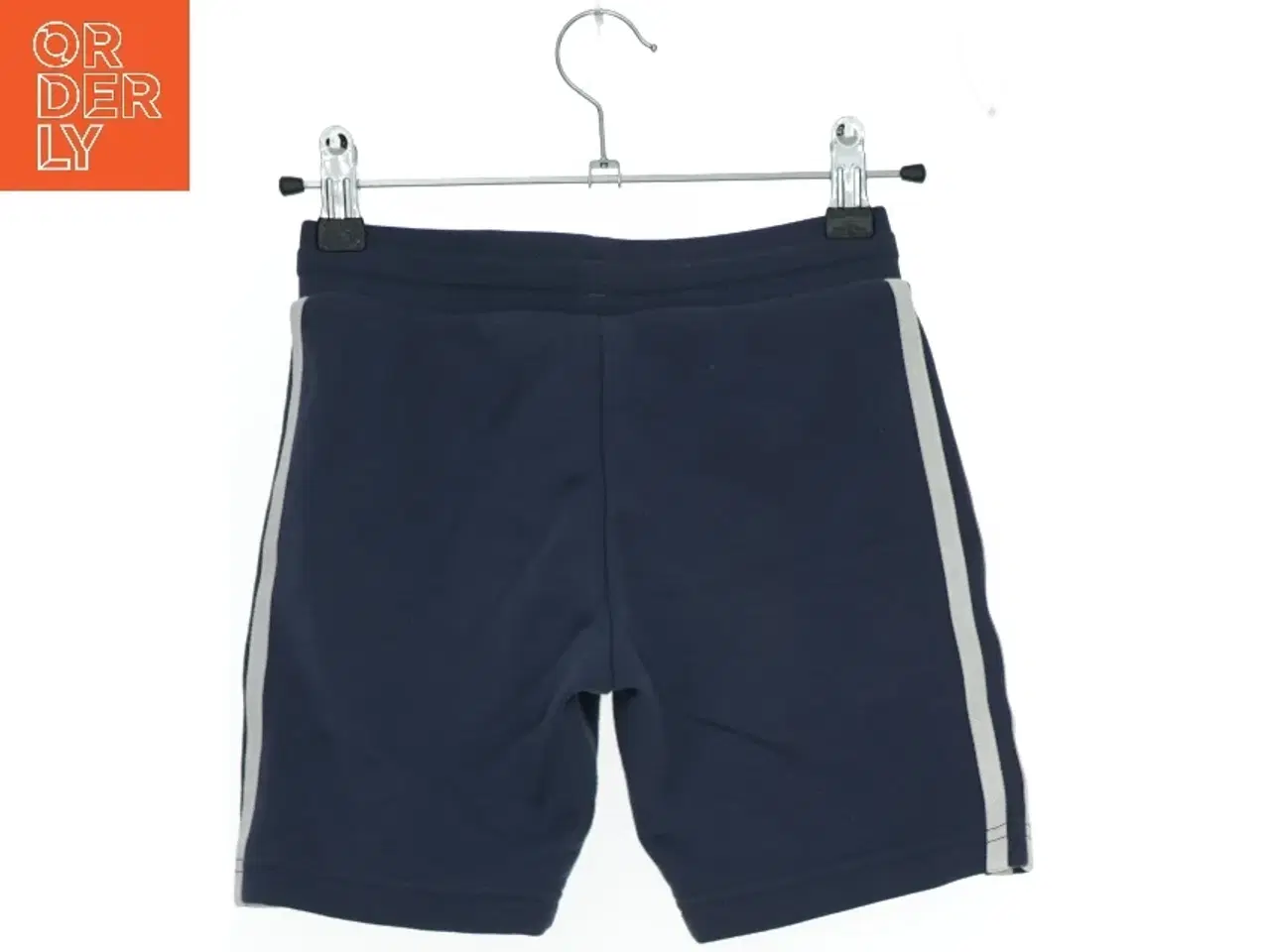 Billede 2 - Adidas shorts fra Adidas (str. 110)