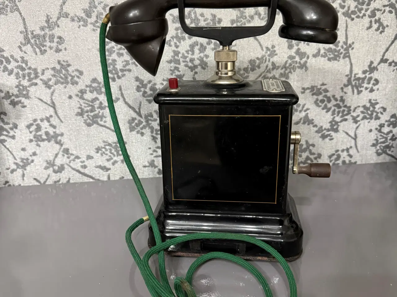 Billede 1 - Smuk antik magnetotelefon med håndsving