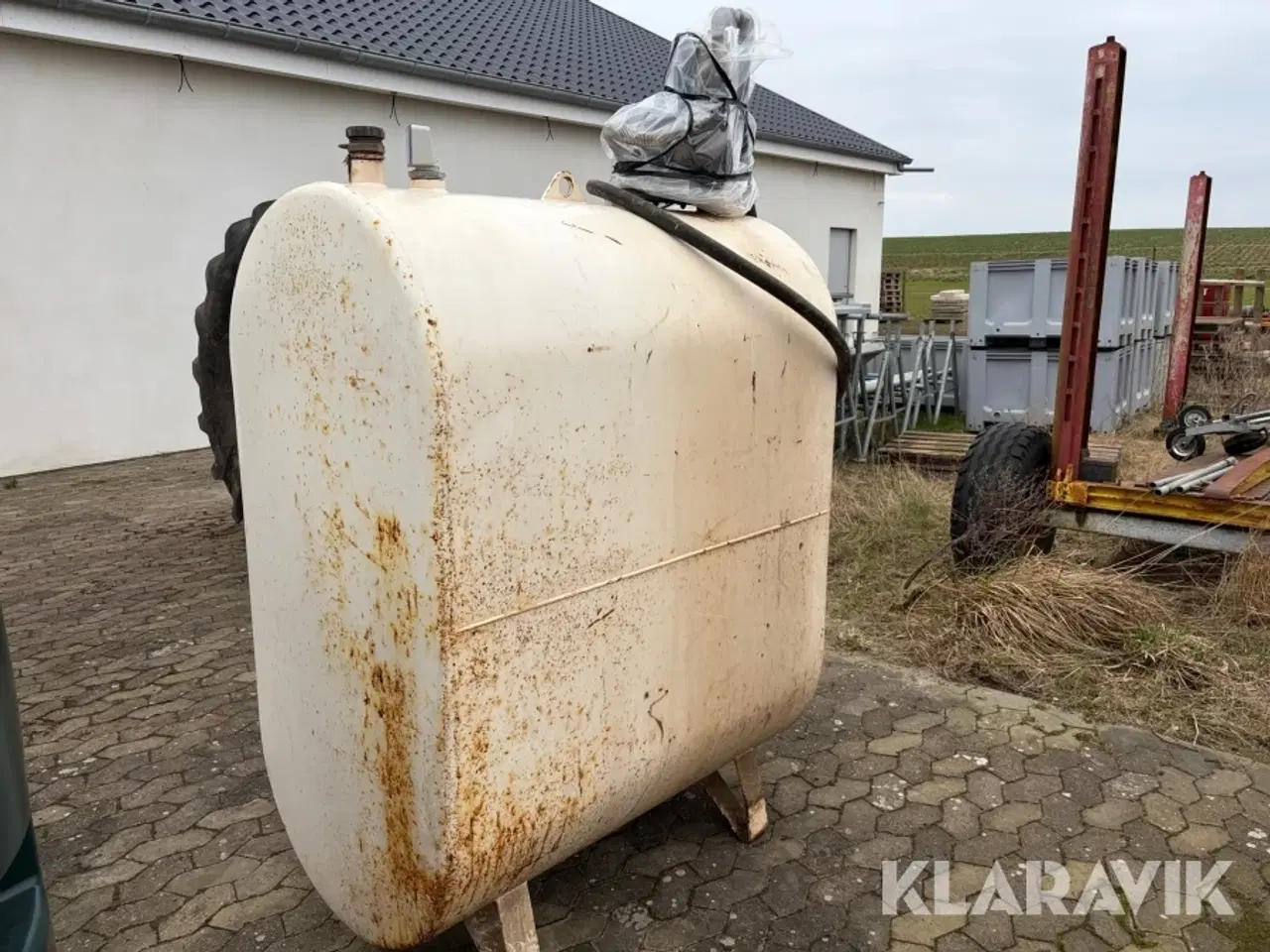 Billede 2 - Olietank 1200L 1 styk