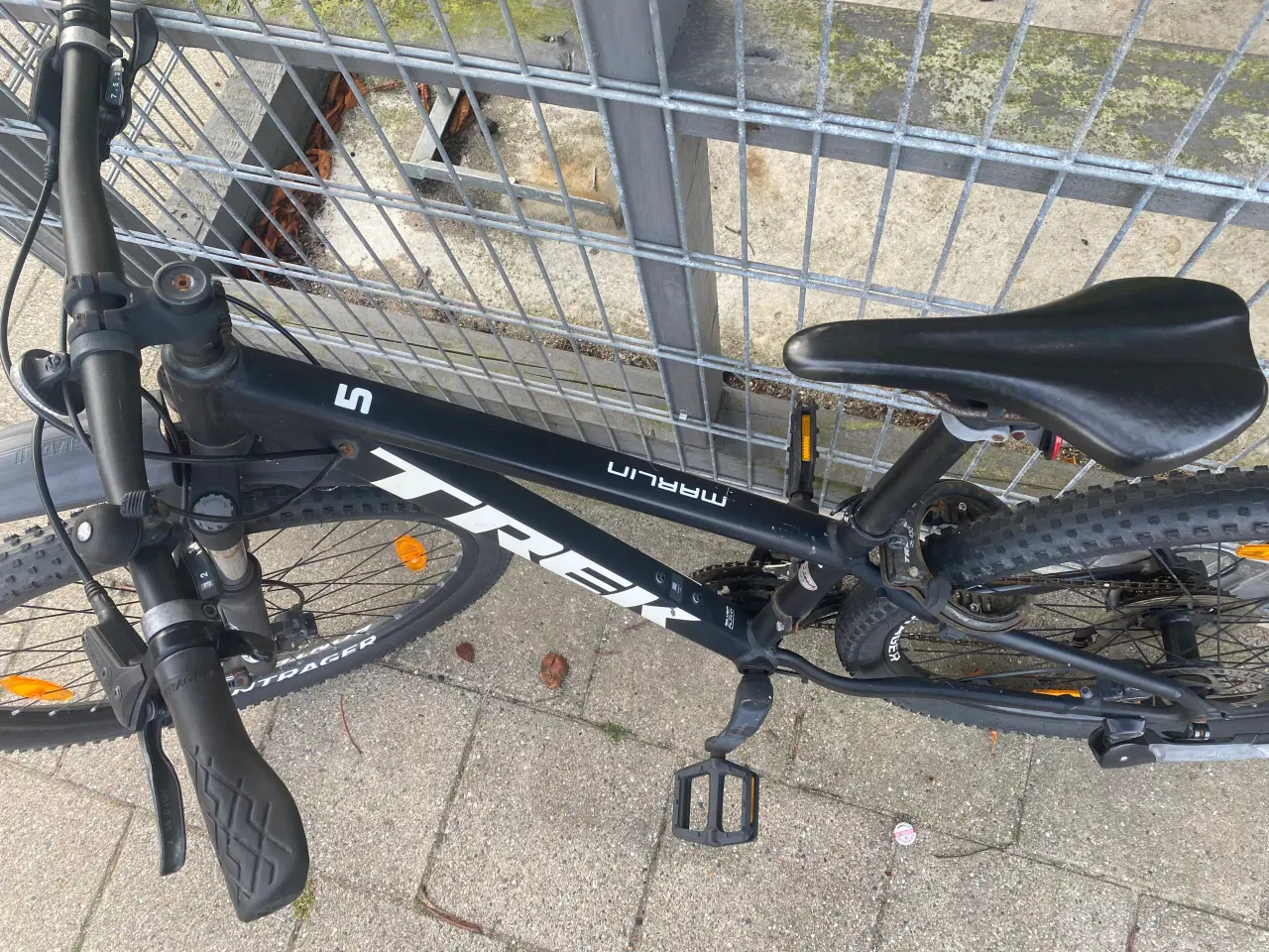Billede 3 - Trek Marlin 5 – Solid mountainbike i flot stand