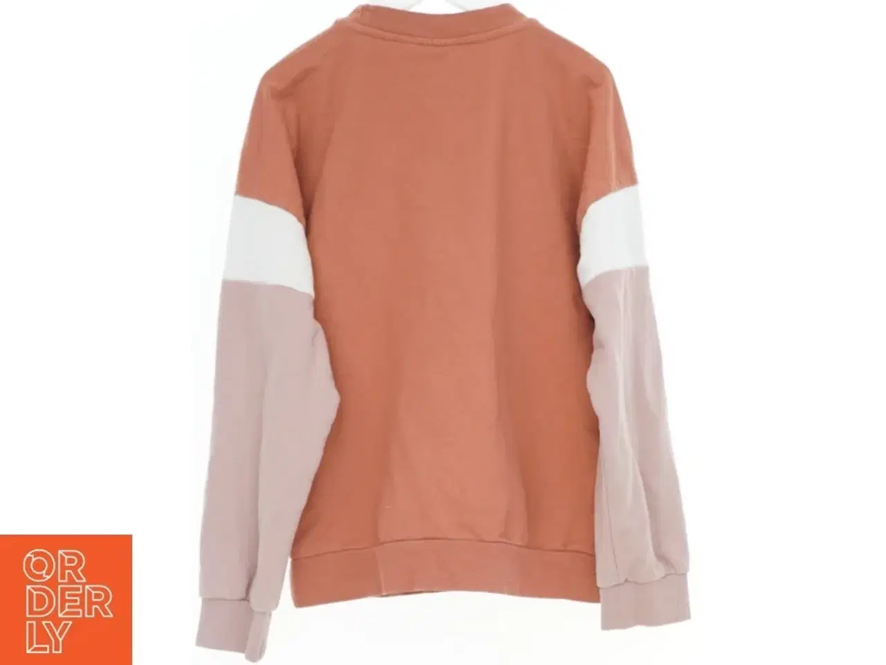 Billede 2 - Sweatshirt i flere farver fra Hummel (str. 140)