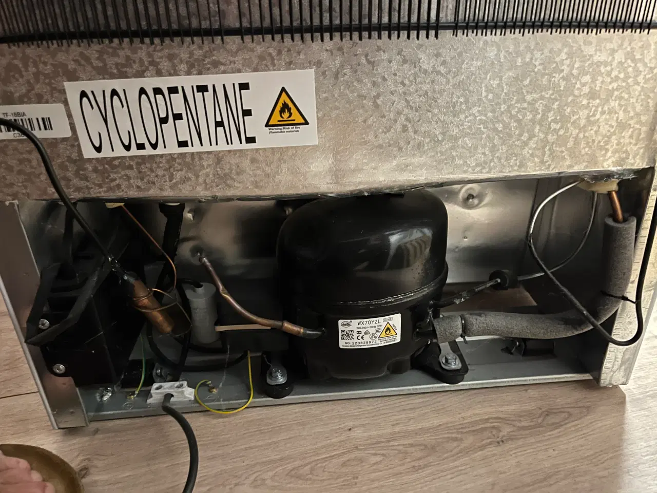 Billede 4 - Skabsfryser 145 liter, Scandomestic - 3 år gl.