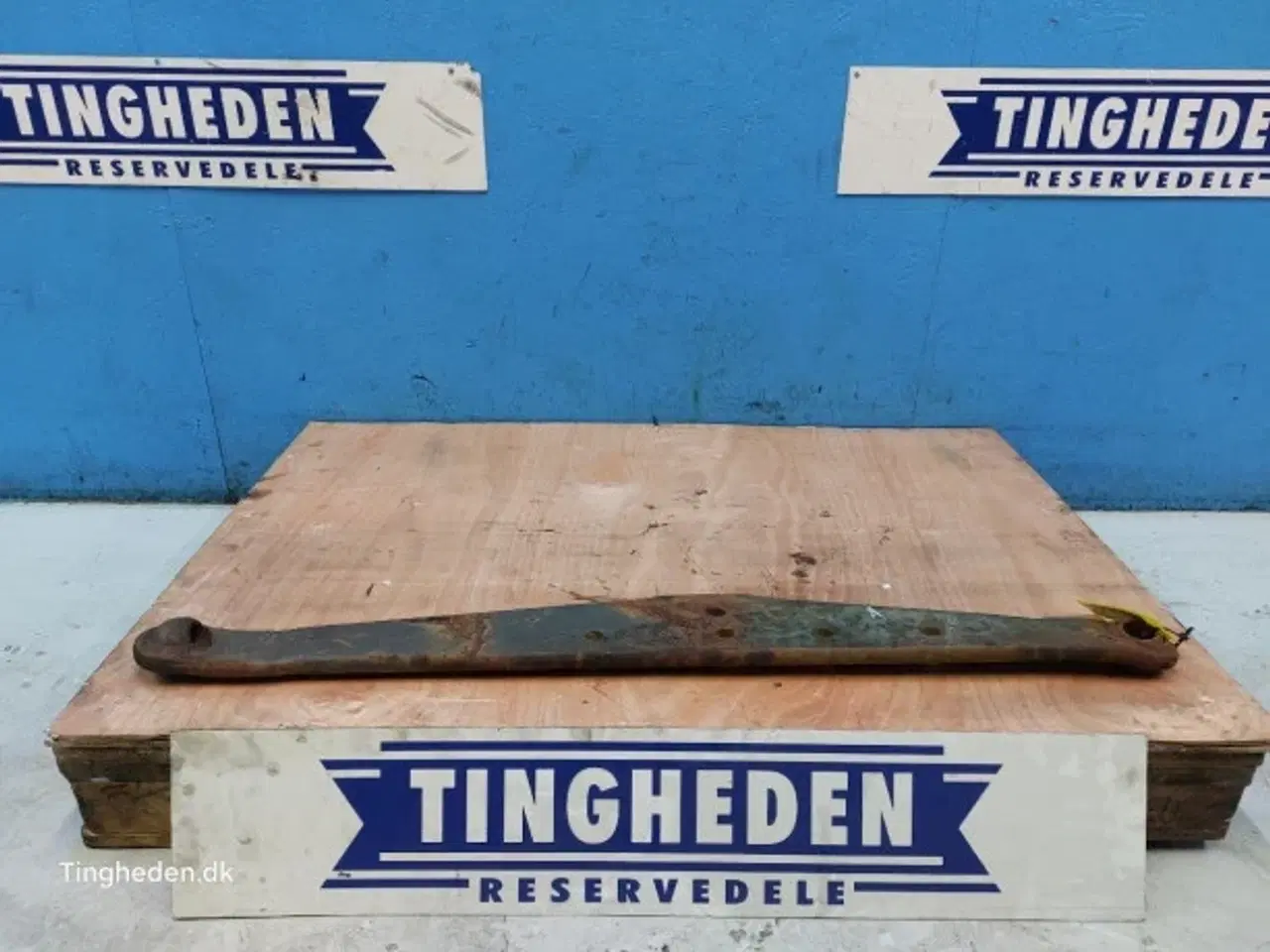 Billede 1 - Massey Ferguson 690 Liftarm L. 1660266M92