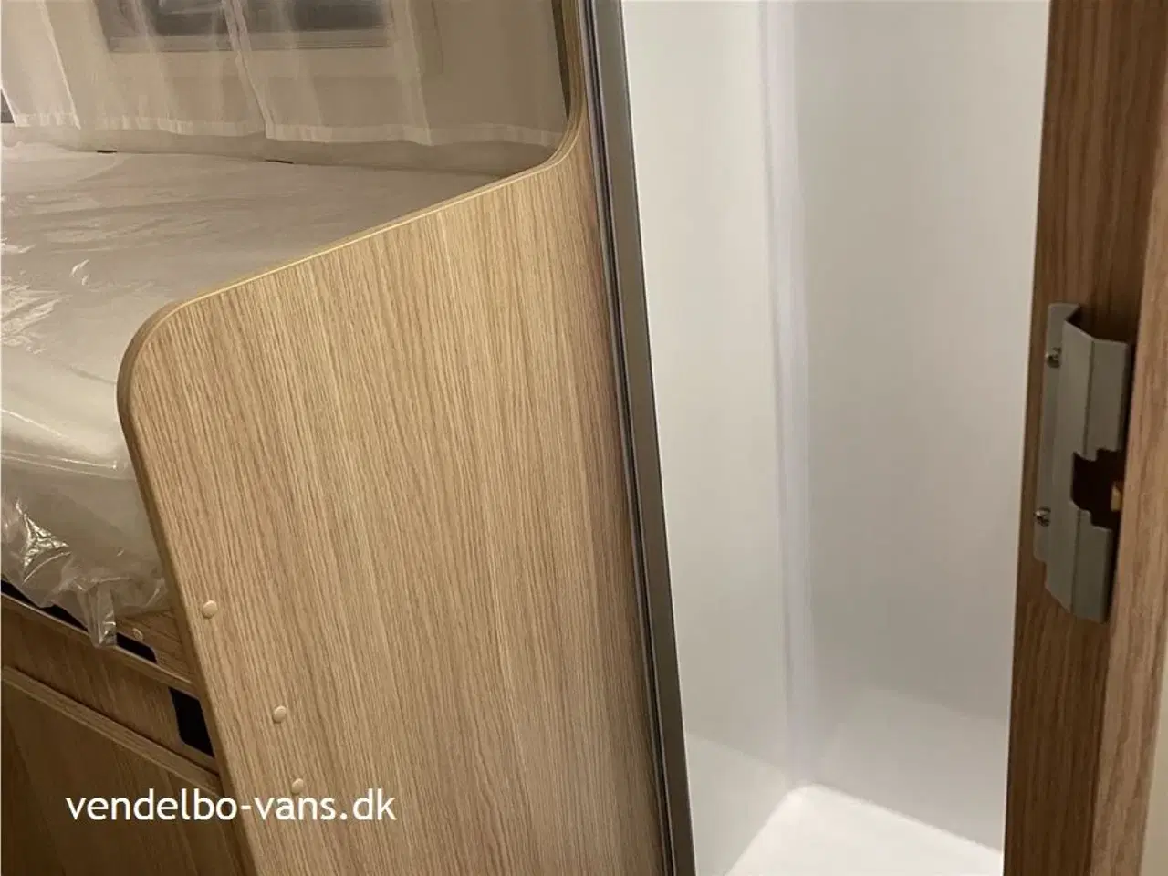 Billede 14 - 2023 - SunLight T 68 Adventure Edition   Enkeltsenge og stor garage - AUT. GEAR