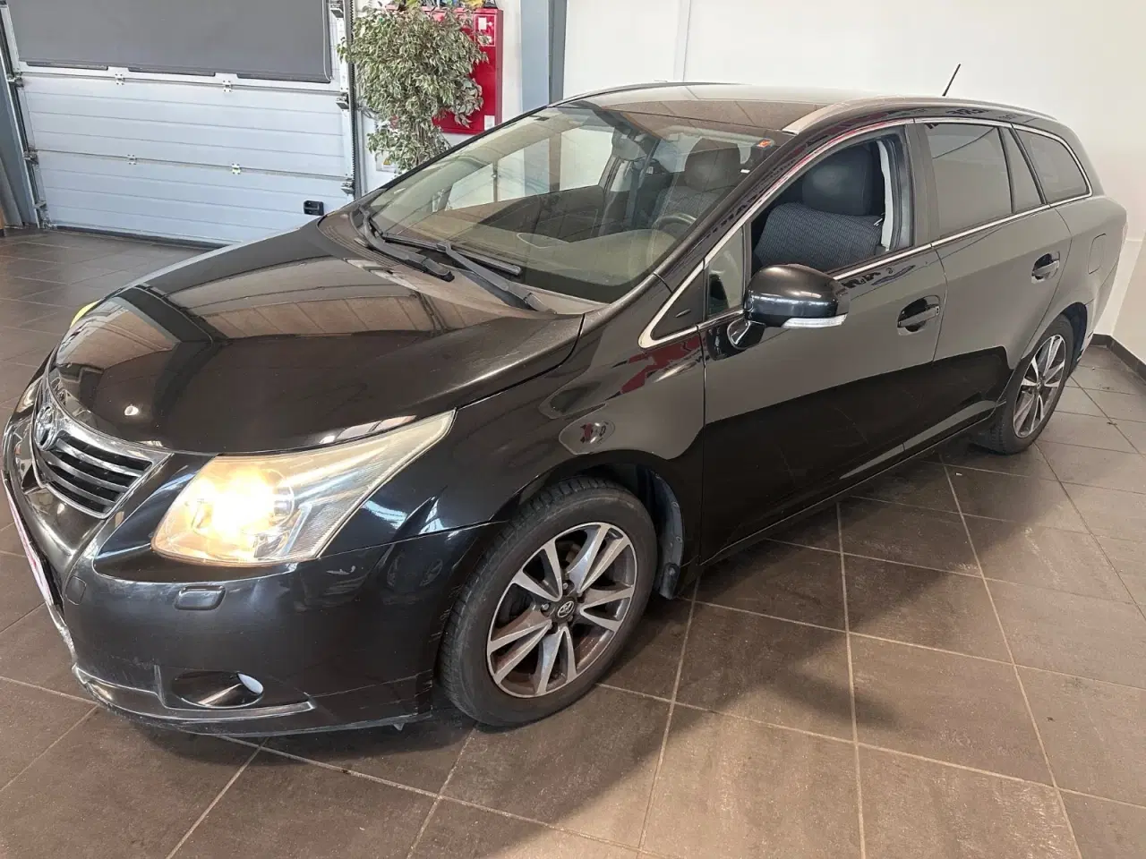 Billede 3 - Toyota Avensis 2,0 D-4D T2 stc.