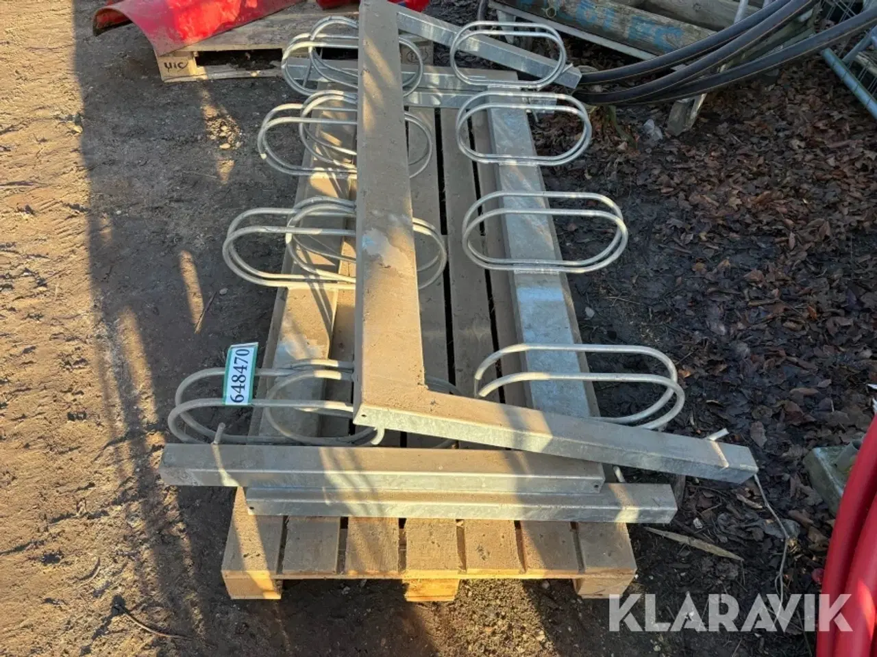 Billede 1 - Galvaniserede cykelstativer til nedstøbning 3 Styk