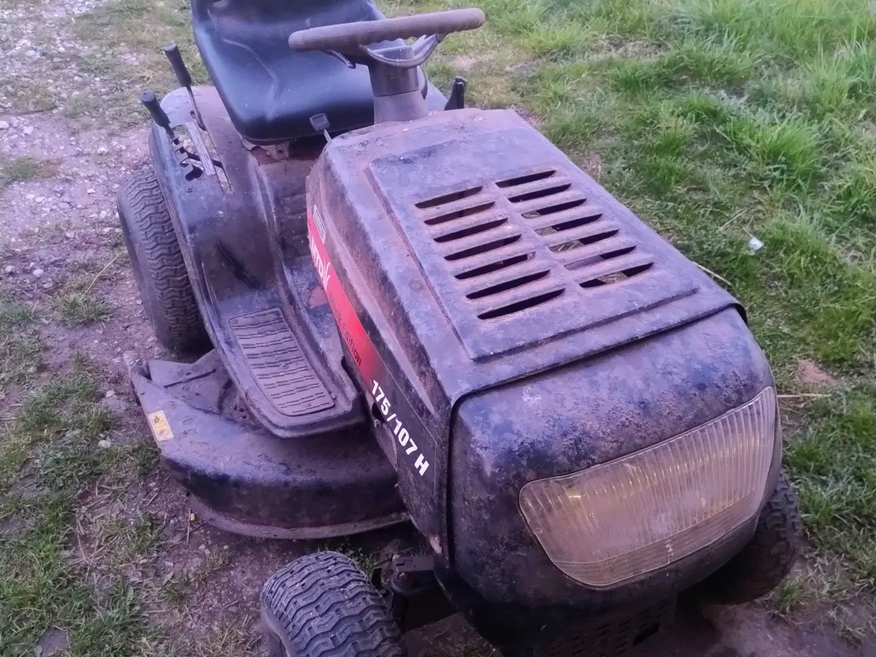 Billede 1 - MTD havetraktor 17.5 hk 