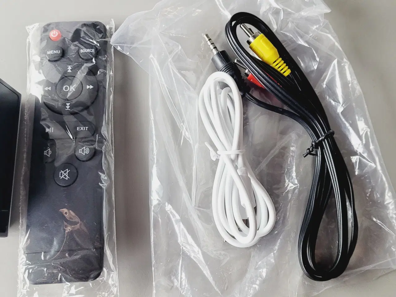 Billede 3 - ⭐️. 🎥 HD LED Mini Projektor – Kompakt og Effektiv