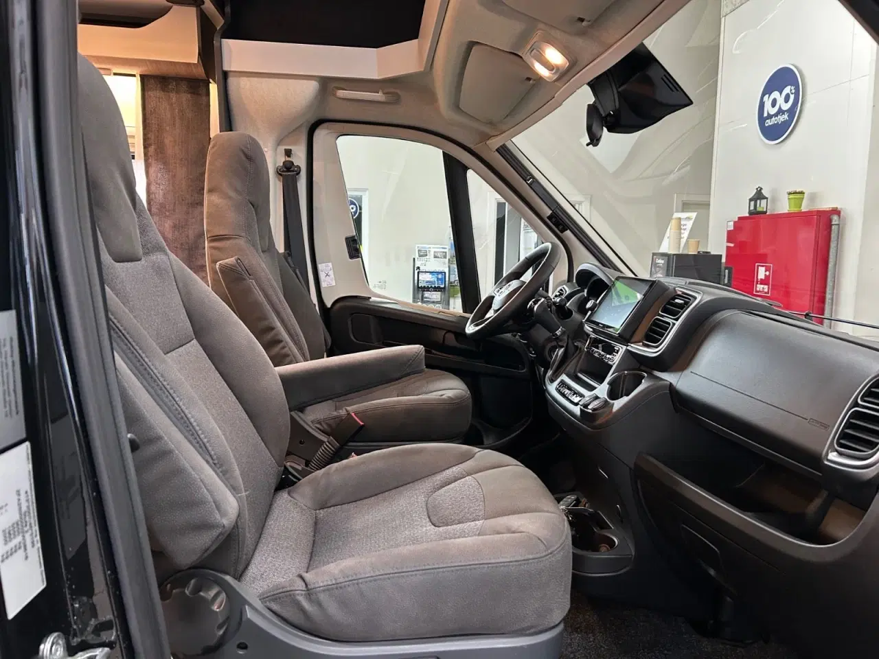 Billede 7 - Hobby Optima De Luxe T75 HGE 2,2 aut.