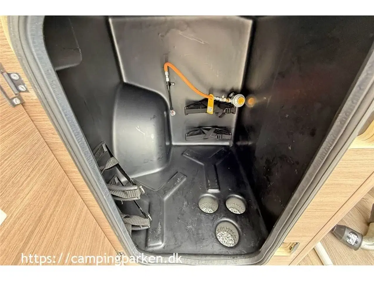 Billede 15 - 2024 - Carado CV600 Pro   Campervan på 6 meter, 9-trins automatgear, 140hk, anhængertræk og 2 solcellepaneler