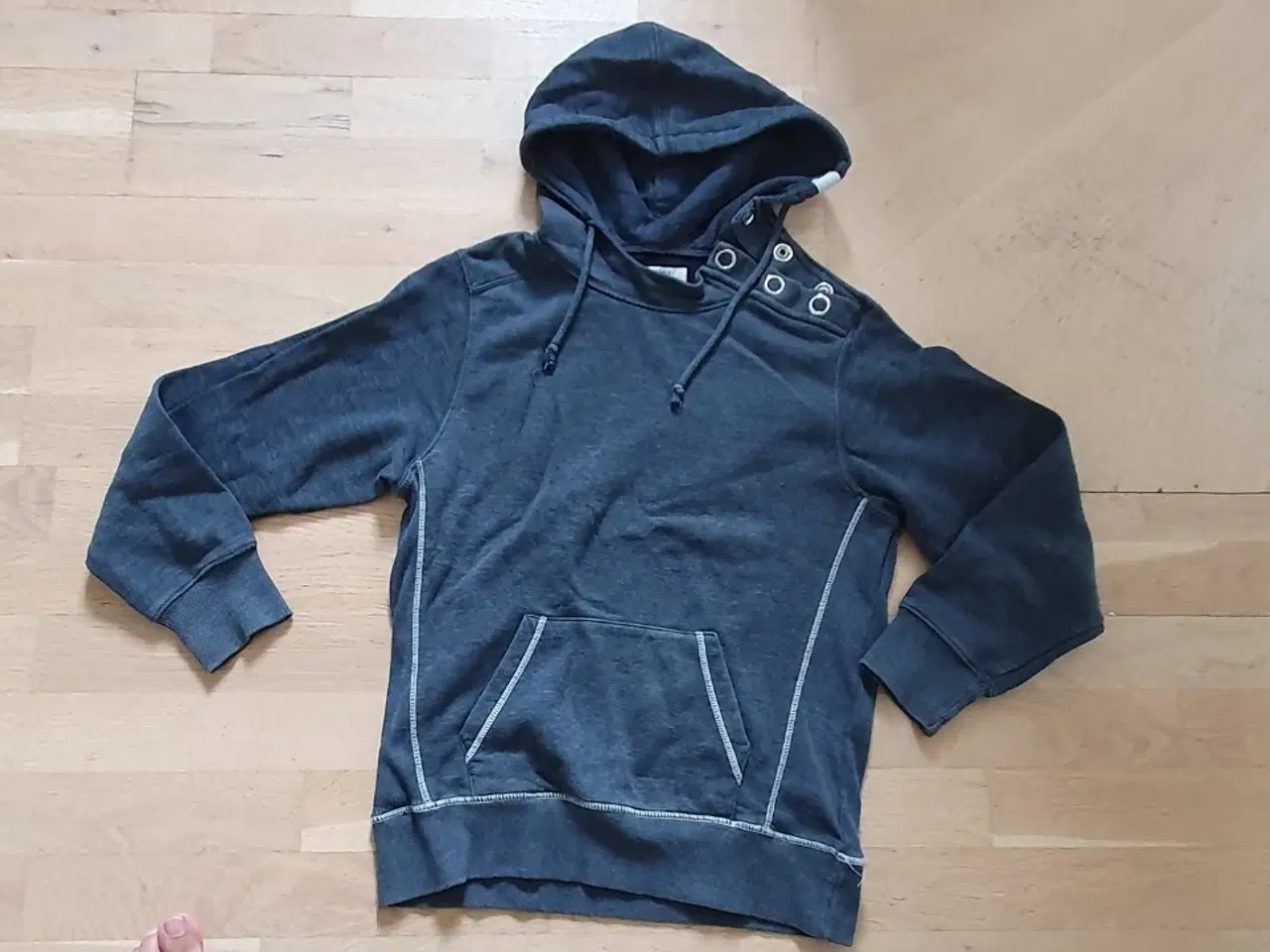 Billede 1 - Hættetrøje 	