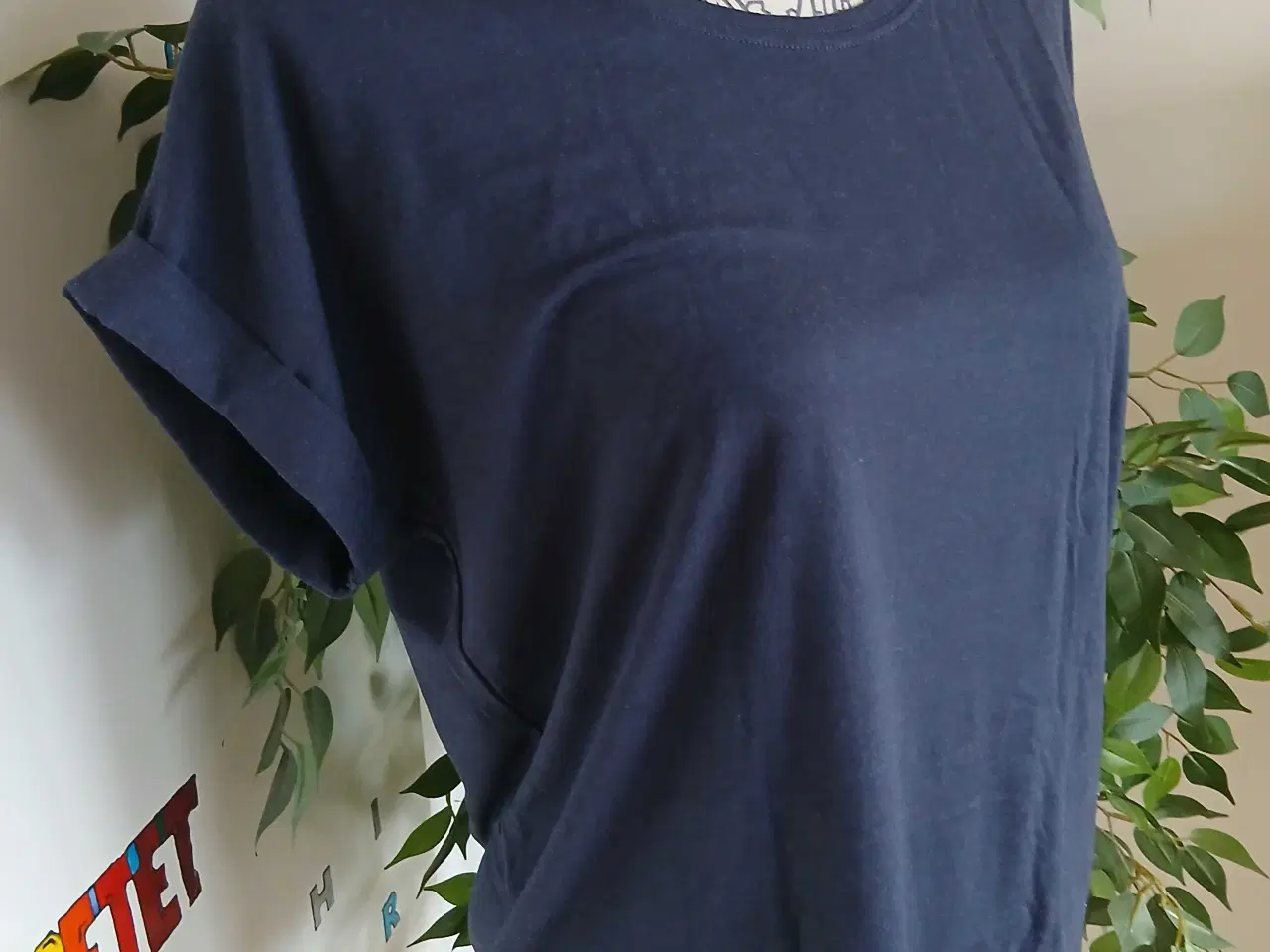 Billede 4 - T-shirt. Only. Small/36