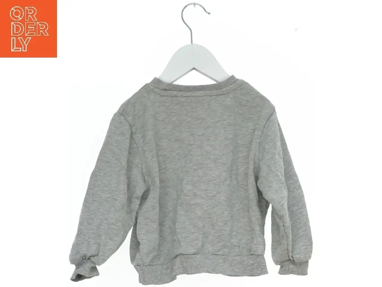 Billede 2 - Grå sweatshirt med Daisy Duck motiv fra H&M (str. 92)