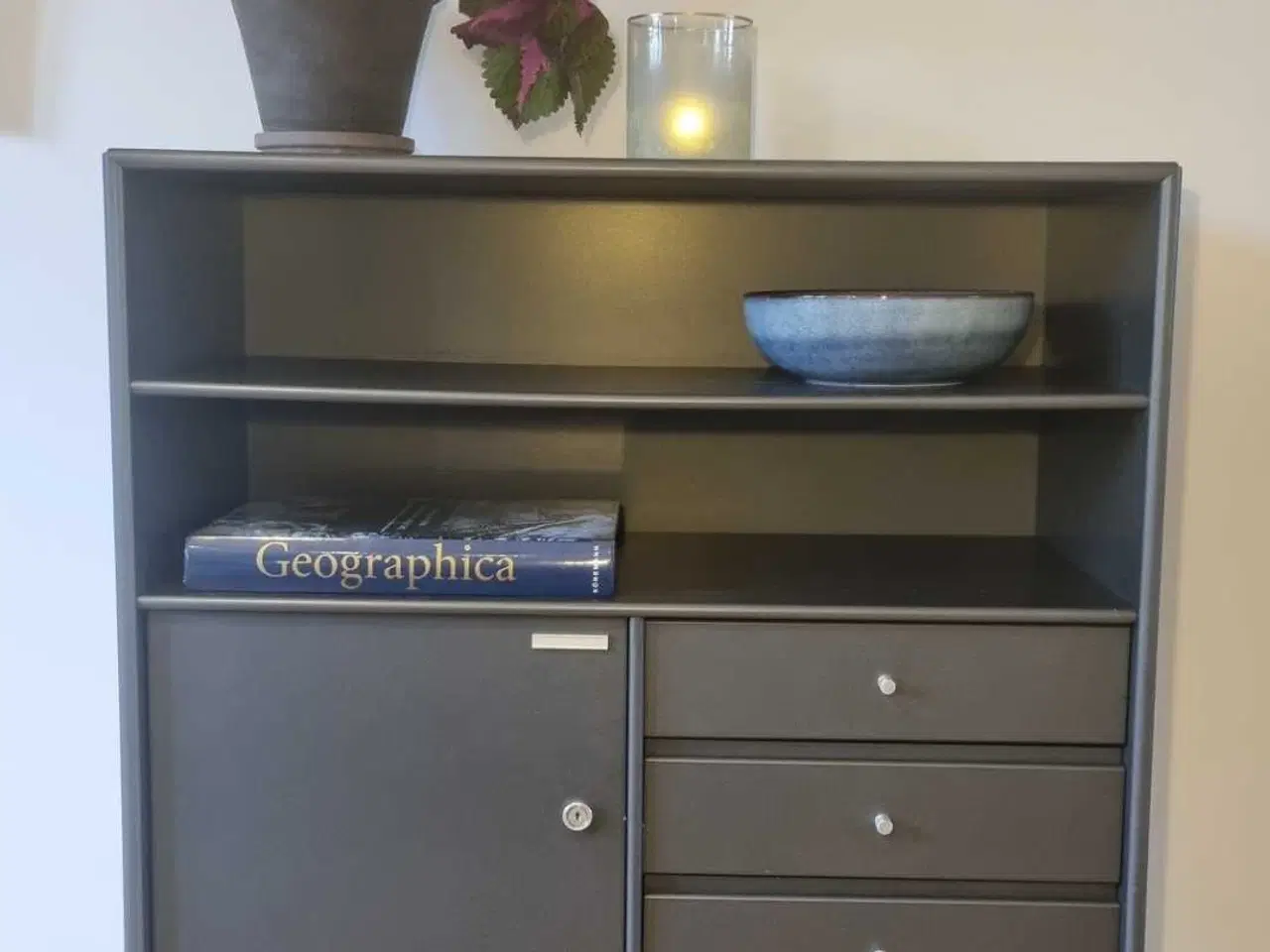 Billede 1 - Montana reol med låge og skuffer