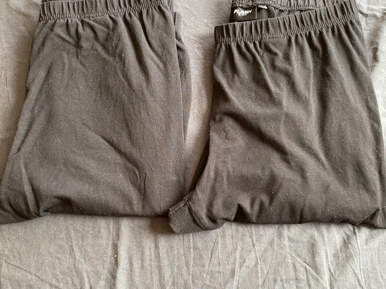 Billede 1 - To par leggings fra Zizzi 