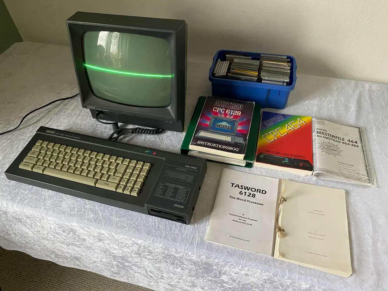 Billede 1 - 💾 Amstrad CPC 6128 Lot & Monitor – Defekt/Projekt