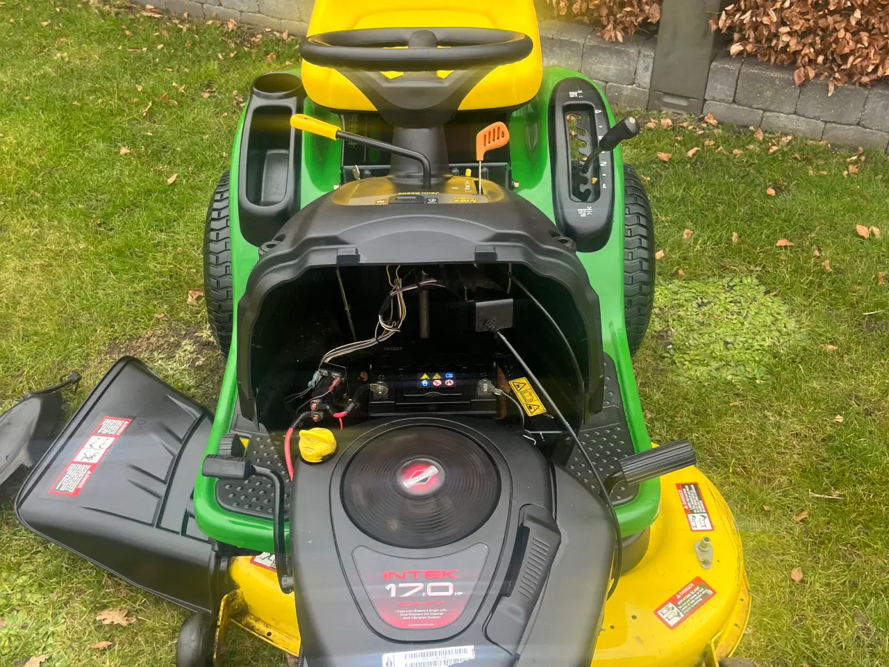 Billede 2 - John Deere sælges 