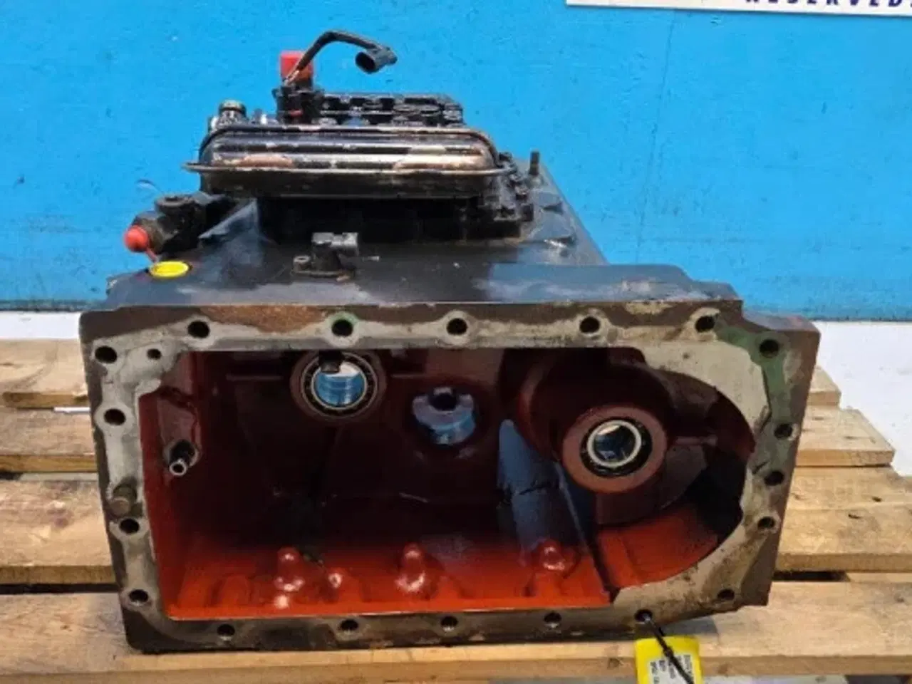Billede 18 - Deutz Agrotron 90 Gearkasse Hus 04423301