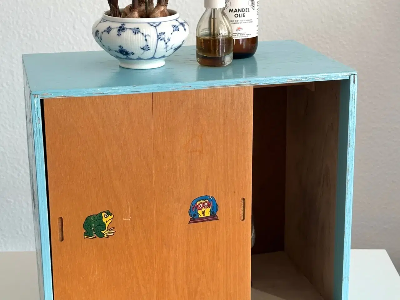 Billede 6 - Vintage dukkeskab m 3 låger