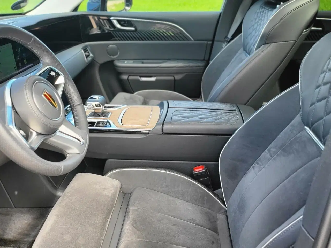 Billede 6 - Hongqi E-HS9 99 Premium Black Edition