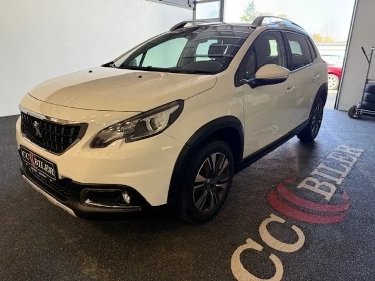 Billede 1 - Peugeot 2008 1,2 e-THP 110 Allure Sky