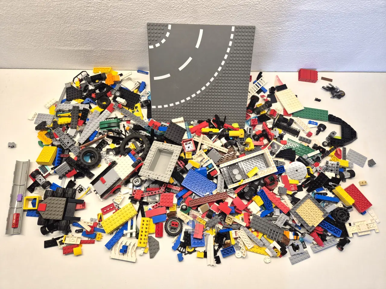 Billede 1 - Lego Blandet Sælges som vist